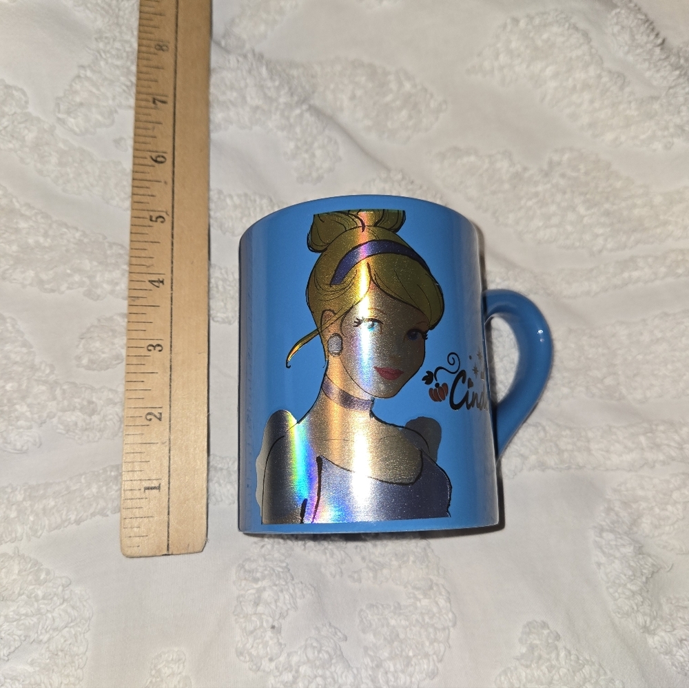 NWOT Disnet Blue Cinderella Sparkly Cinderella Mug - Picture 3 of 5
